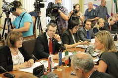 28. jul 2014. Održana panel diskusija srpskih parlamentaraca i delegacije Republike Italije